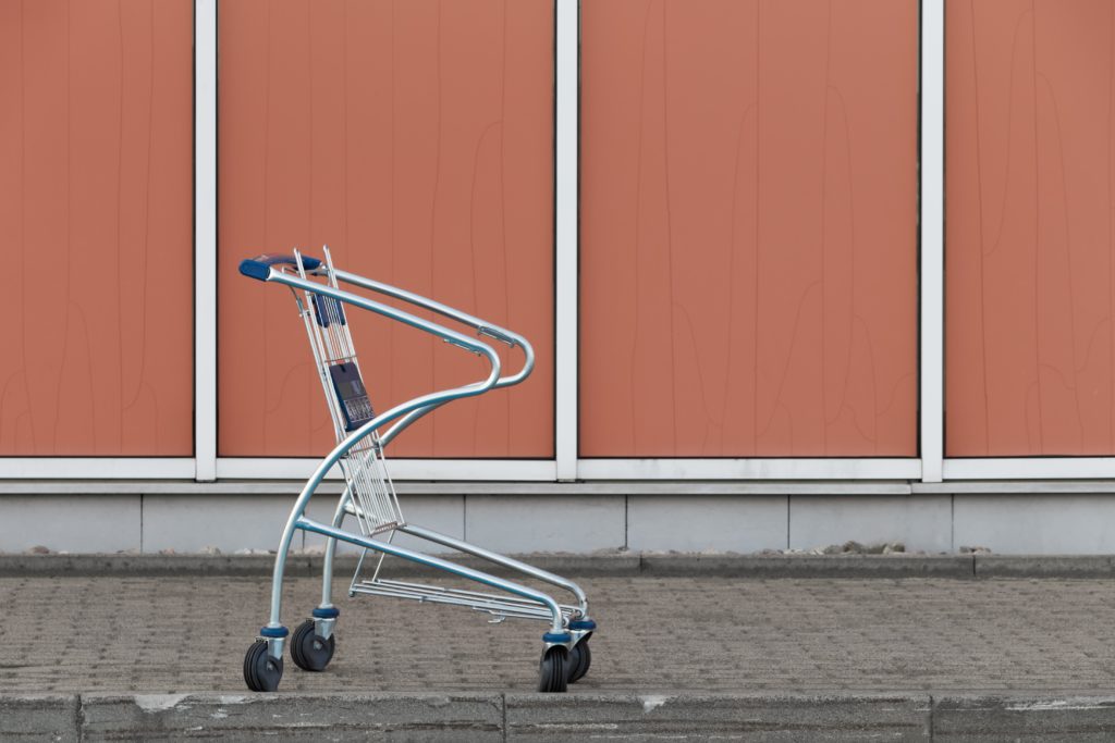 Photo by Paweł Czerwiński on Unsplash